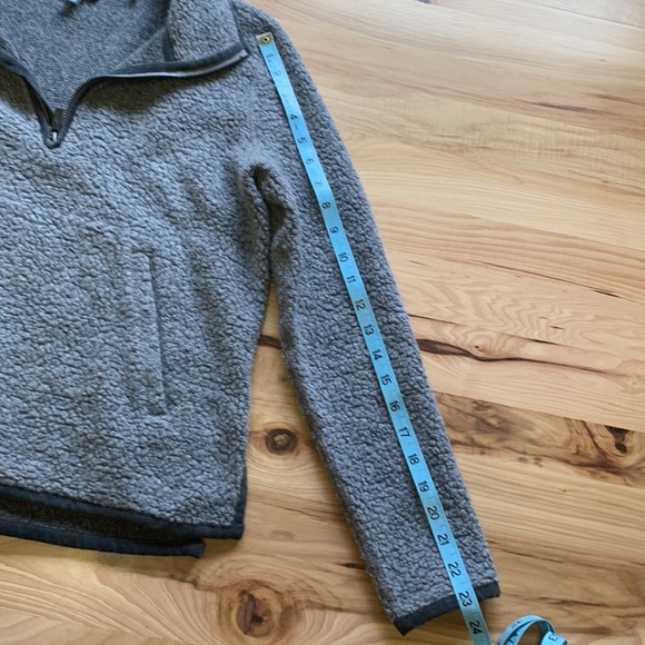 Toad & Co pullover. - Picture 8 of 10